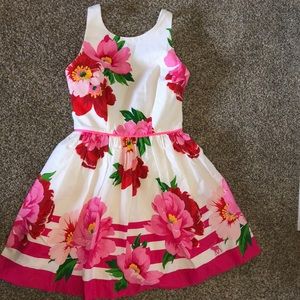 Abercrombie & Fitch floral Dress.
